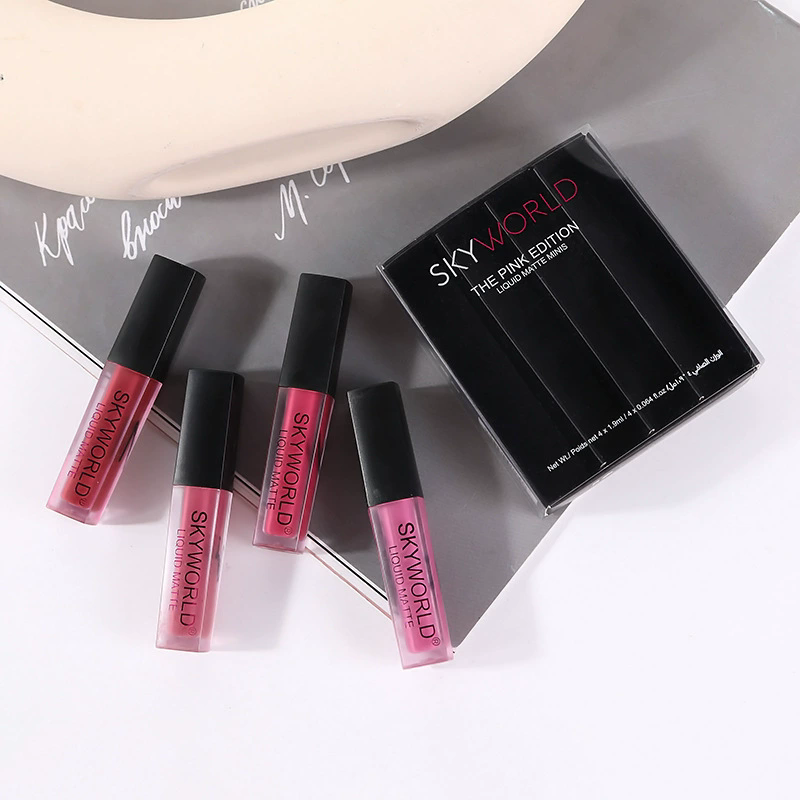 Huda Beauty Makeup Set - Набор помад из 4 шт., матовый